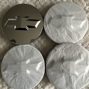 4 pcs Chevy center caps